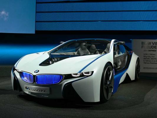 Hűen az ígérethez: a BMW Group átadta idei százezredik hálózatról tölthető modelljét